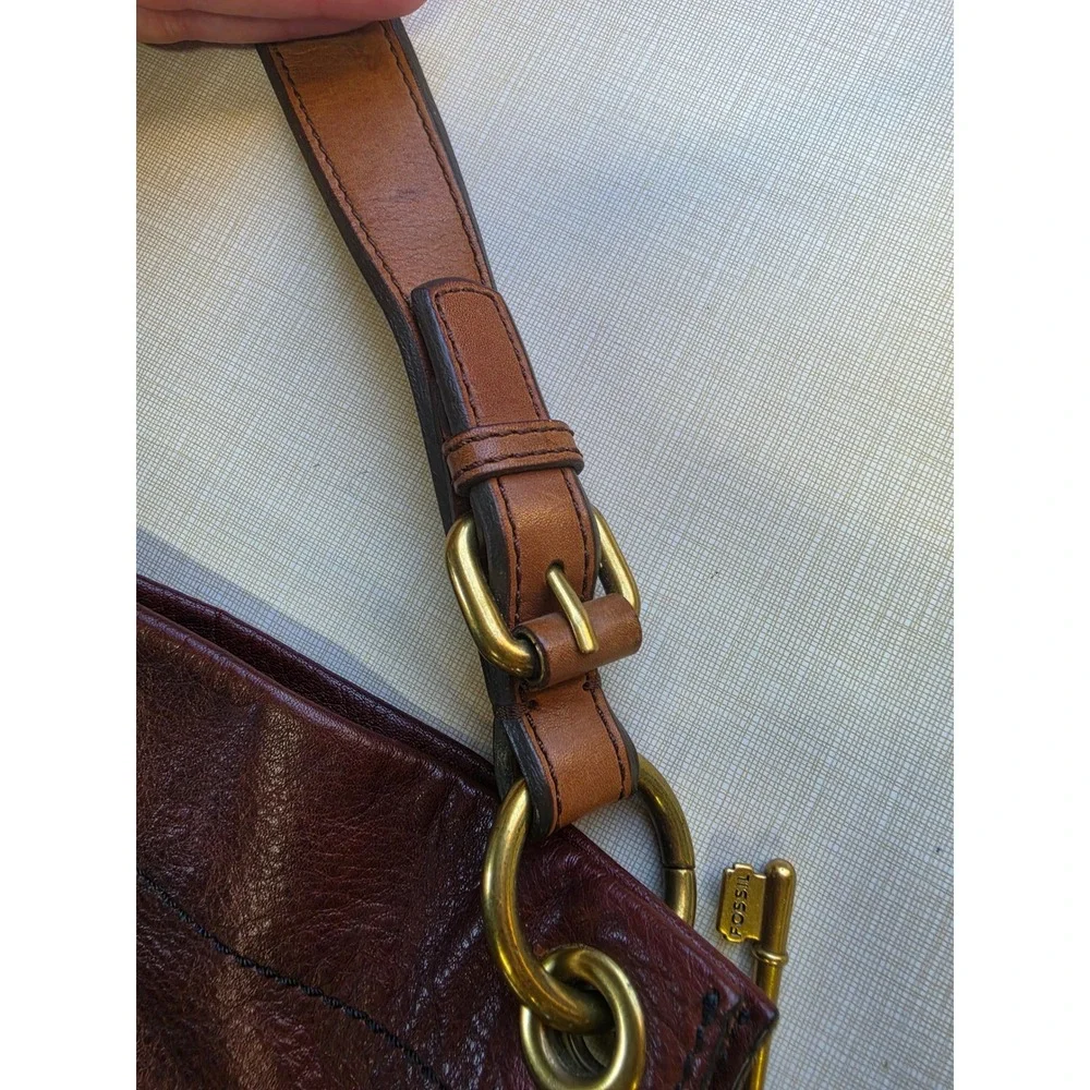 Fossil Hobo Bag Brown Pebbled Leather Shoulder Bag Brass Hardware Key Charm